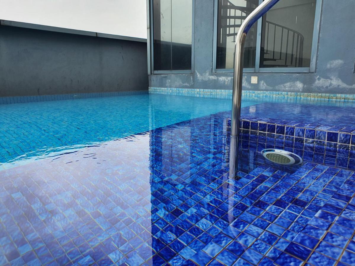 Klcc 6Pax Family Studio Wi-Fi Kuala Lumpur Exteriör bild